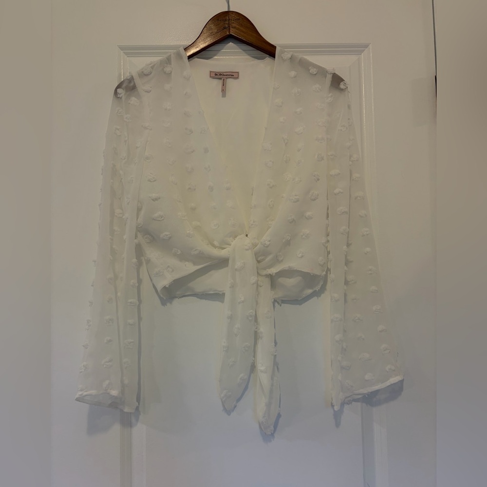 BCBGeneration White Textured Tie-Front Blouse